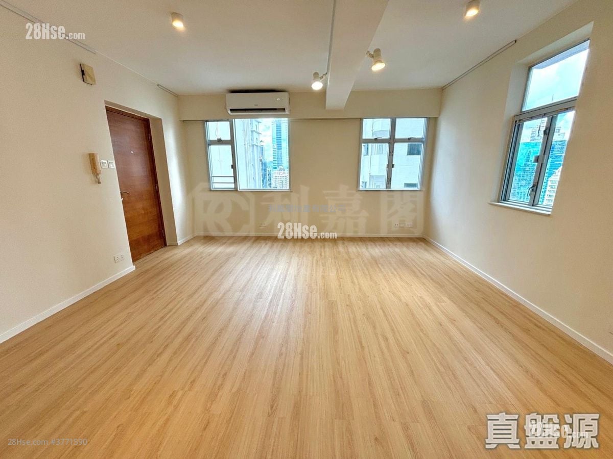 Ryan Mansion Sell Studio , 1 Bathroom 337 ft²