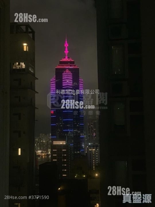 Ryan Mansion Sell Studio , 1 Bathroom 337 ft²