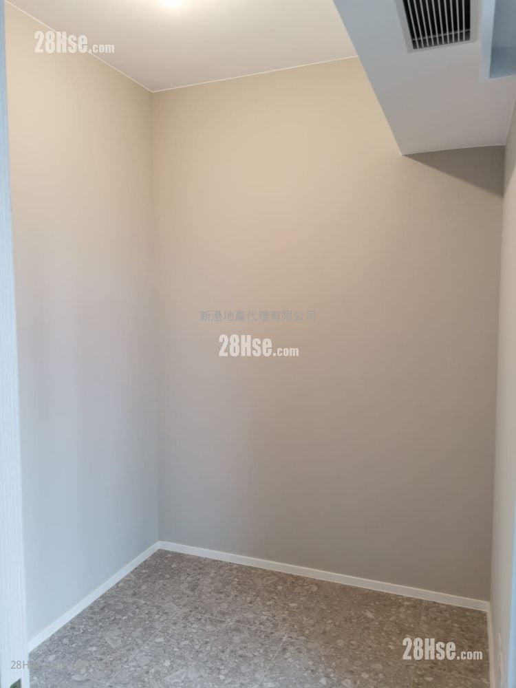 Artisan Garden Sell 1 Bedroom , 1 Bathroom 300 ft²