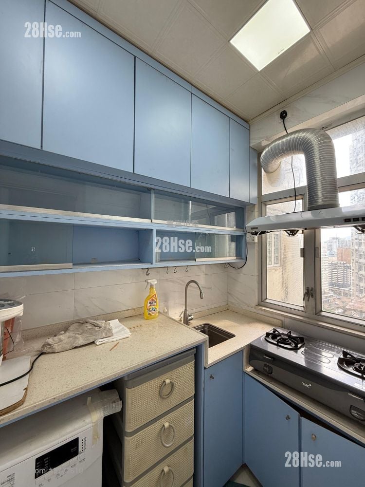 Kwai Fong Terrace Sell 3 Bedrooms , 1 Bathroom 473 ft²