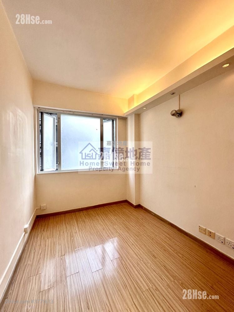 单幢楼房 租盘 2 房 , 1 浴室 322 平方尺