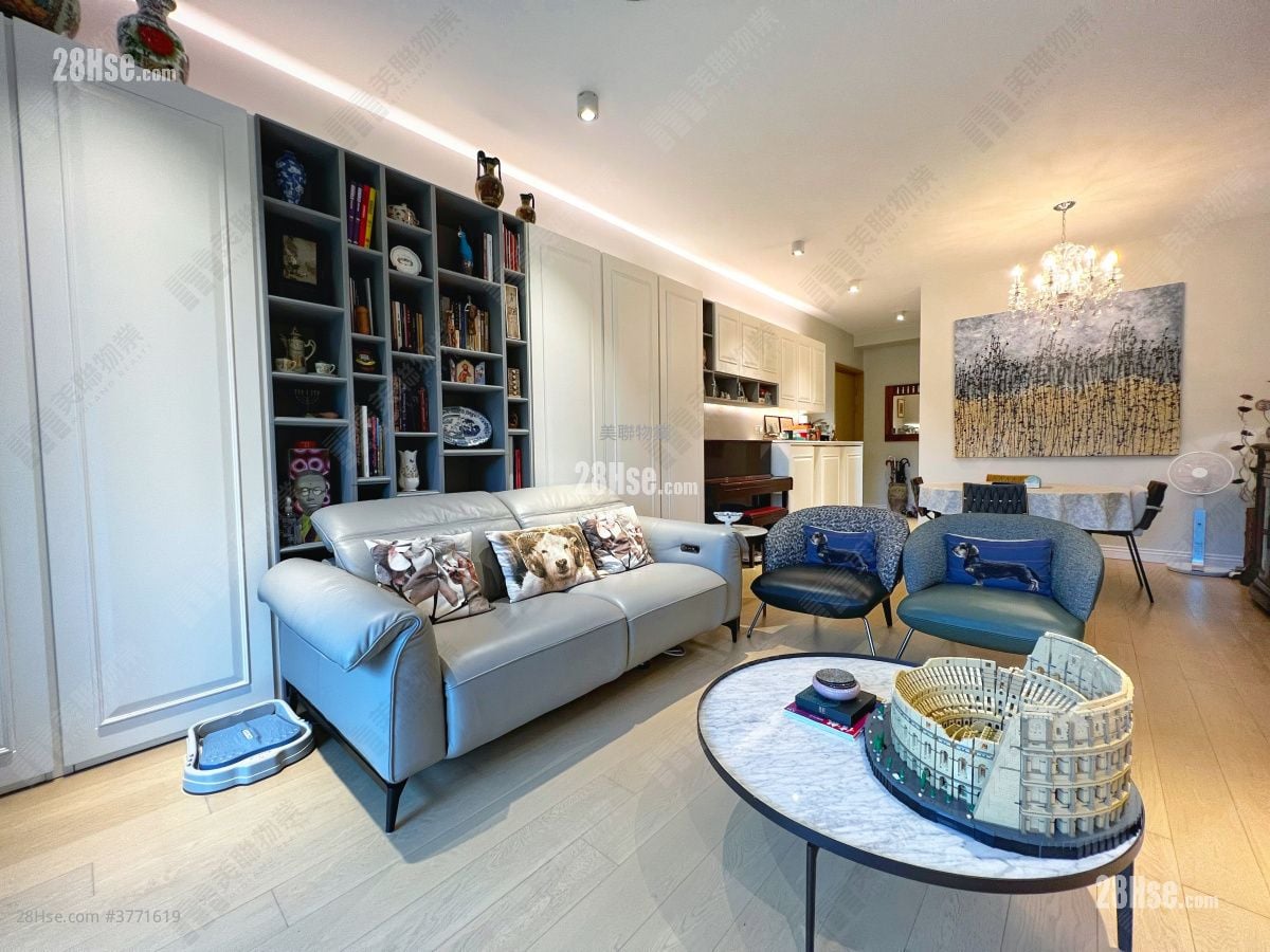 Dragons Range Sell 4 Bedrooms 1,490 ft²