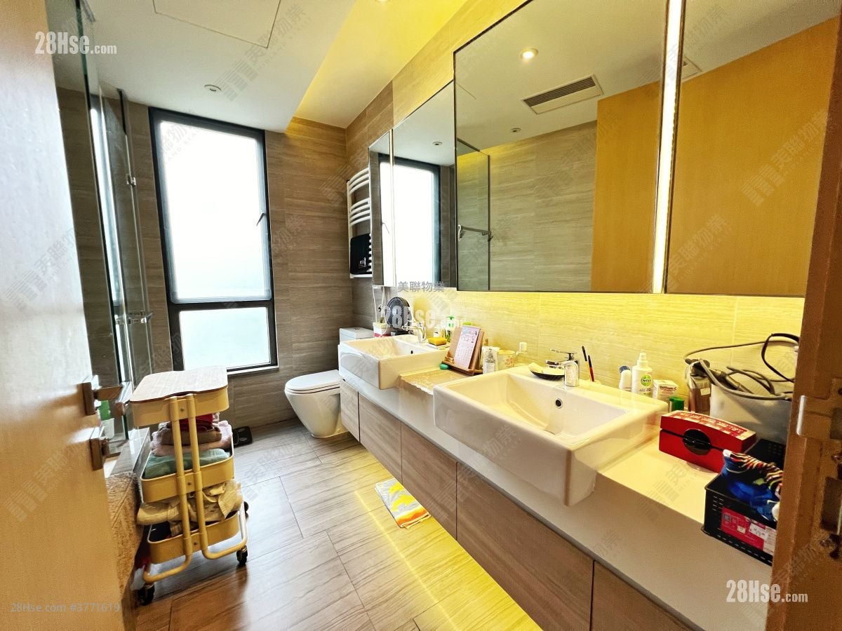 Dragons Range Sell 4 Bedrooms 1,490 ft²