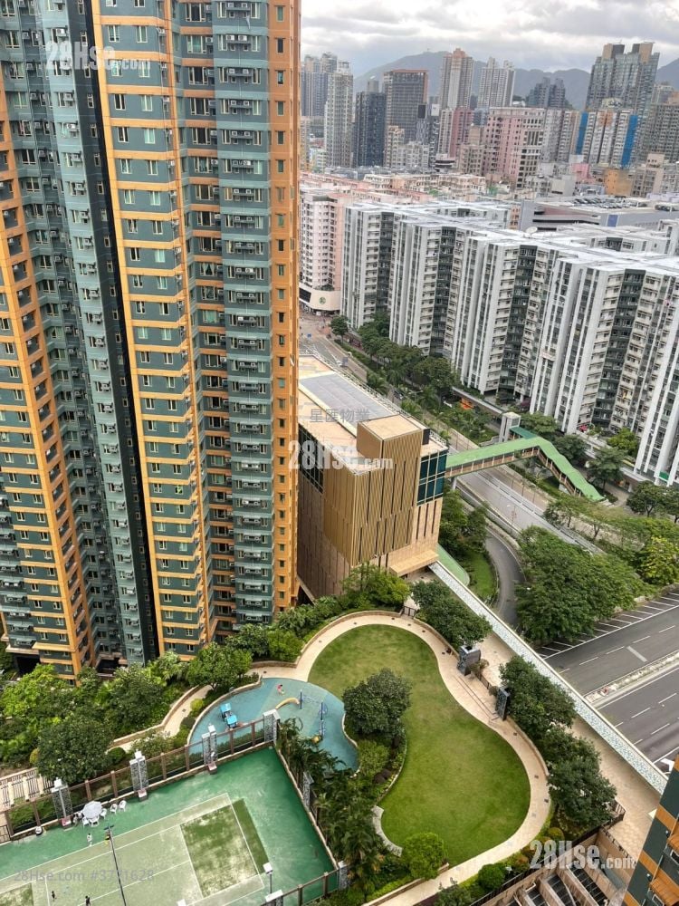 海滨南岸 售盘 3 房 , 2 浴室 590 平方尺