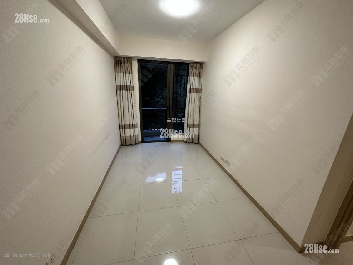 Dragons Range Sell 2 Bedrooms 681 ft²