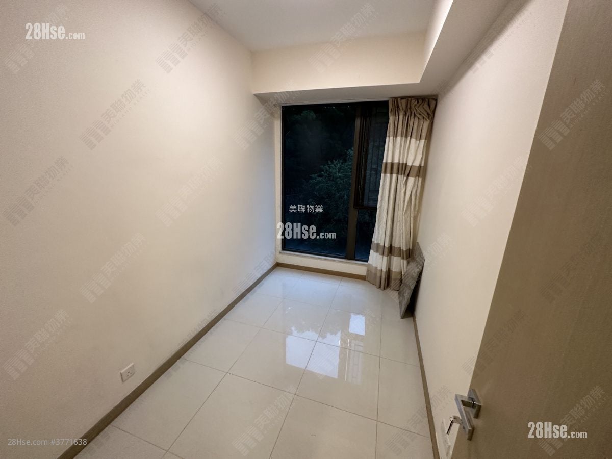 Dragons Range Sell 2 Bedrooms 681 ft²