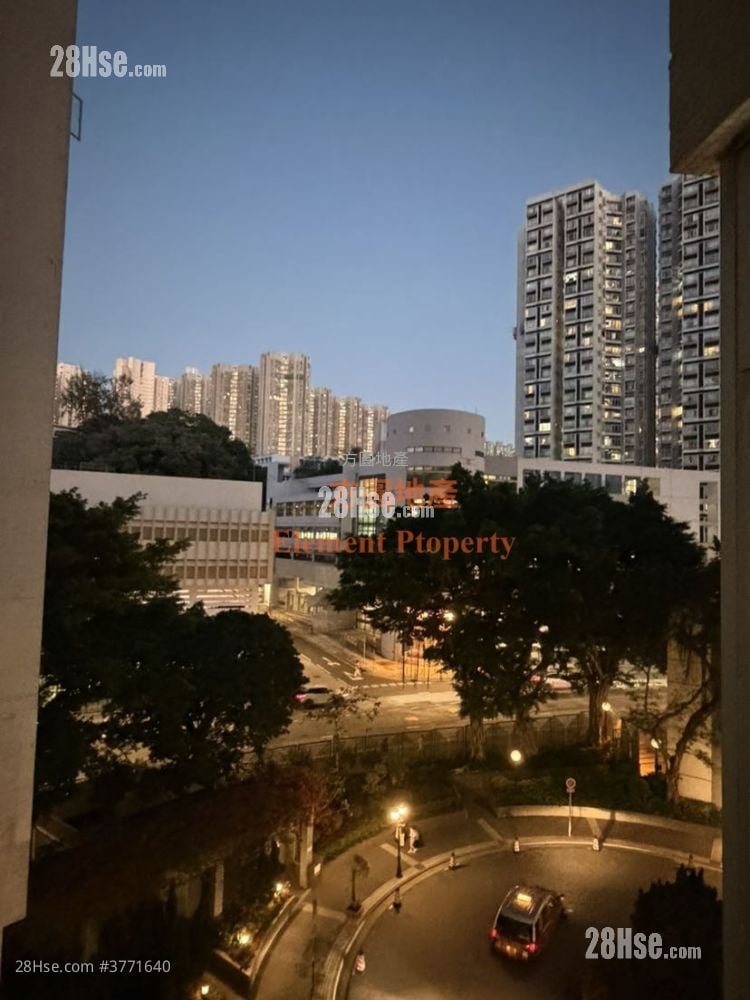 丽港城 售盘 3 房 , 2 浴室 687 平方尺