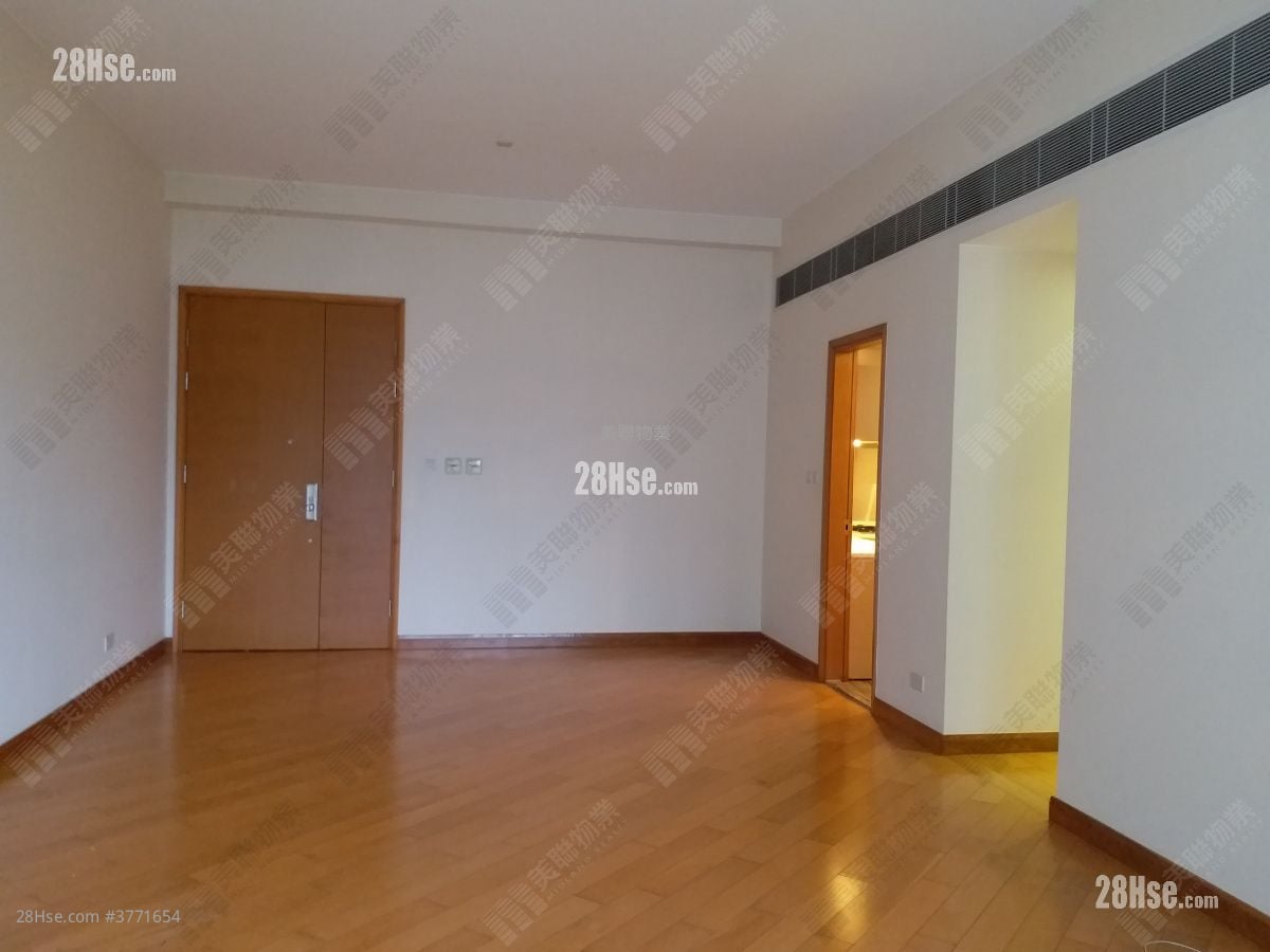 壹号云顶 售盘 3 房 1,087 平方尺