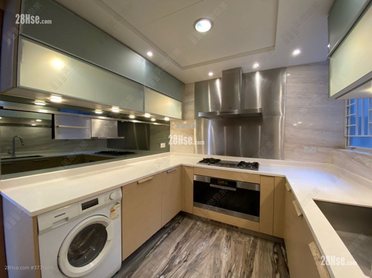 壹号云顶 售盘 3 房 1,087 平方尺