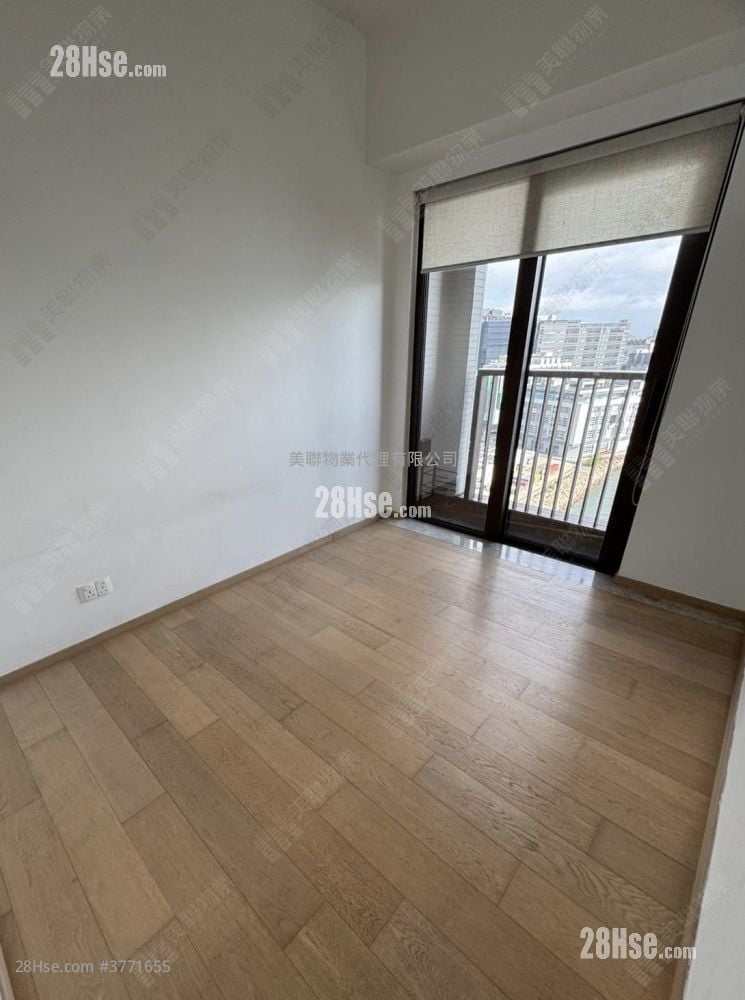 Lp6 Sell 3 Bedrooms , 2 Bathrooms 636 ft²