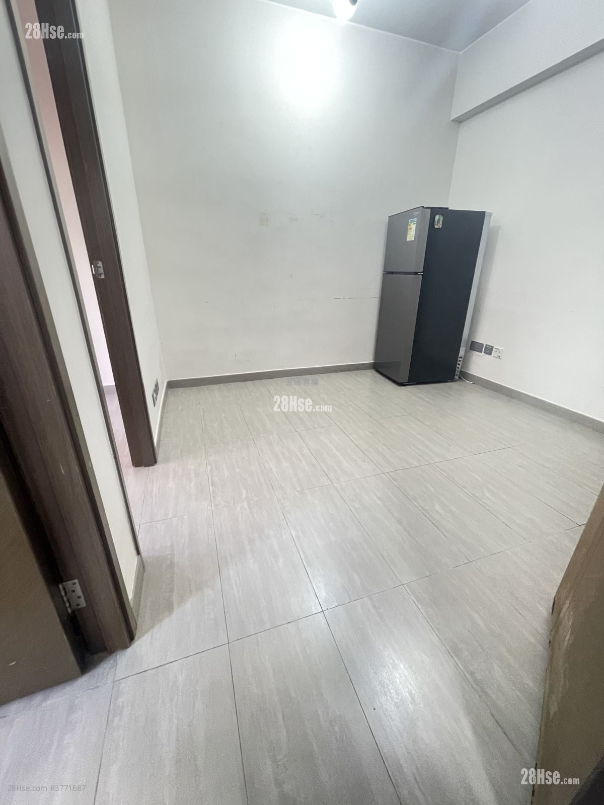 幸运大厦 售盘 266 平方尺