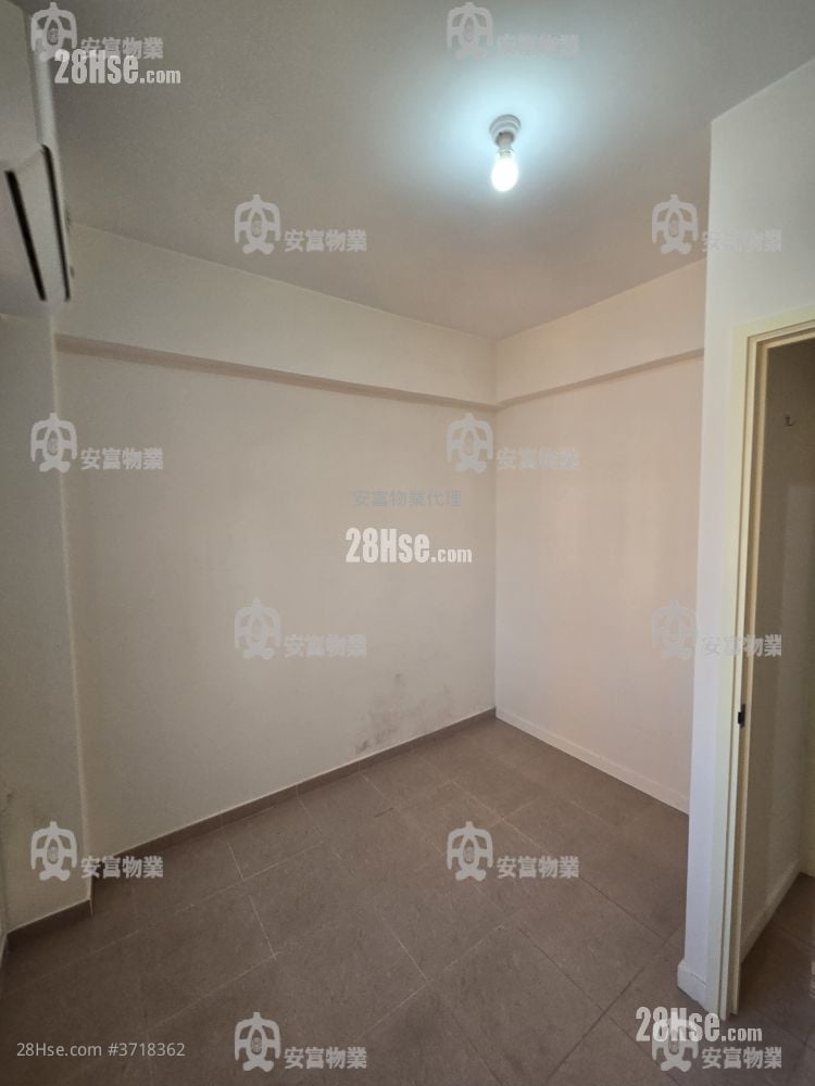 单幢楼房 售盘 2 房 , 1 浴室 306 平方尺