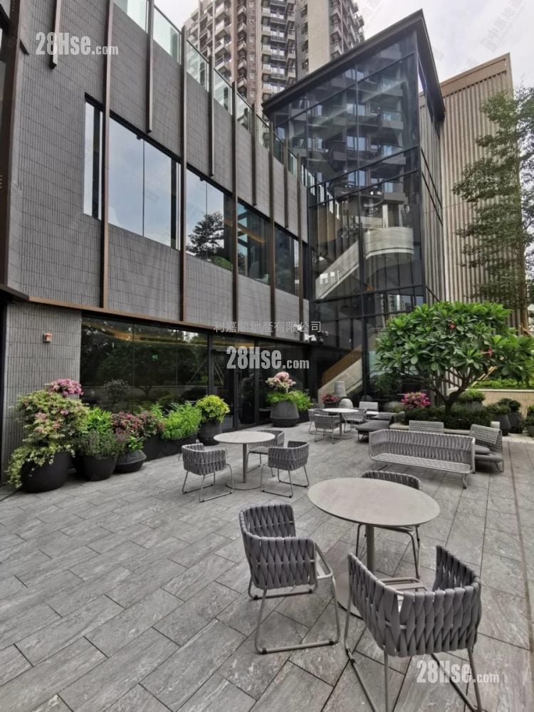 Sol City Sell 2 Bedrooms 537 ft²