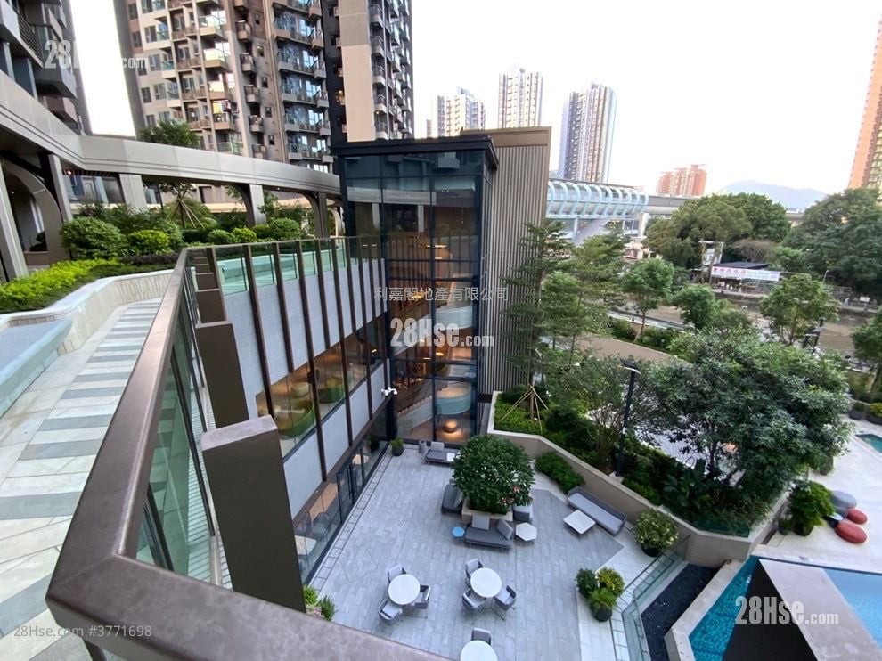 Sol City Sell 2 Bedrooms 537 ft²