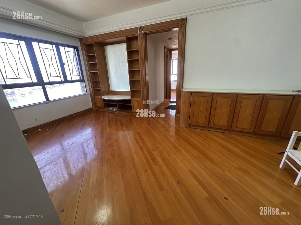 Belair Gardens Sell 3 Bedrooms 560 ft²