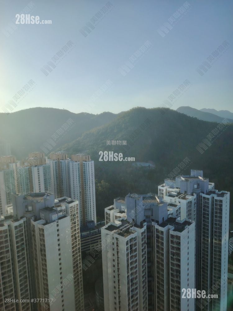 Park Central Sell 3 Bedrooms , 2 Bathrooms 648 ft²