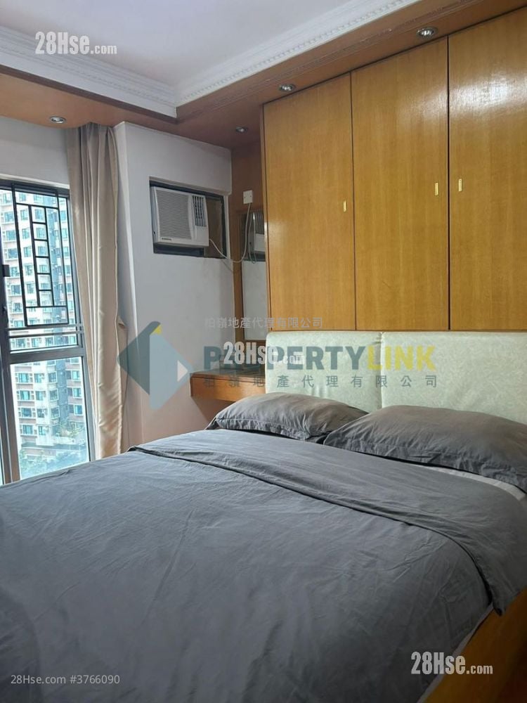 Hollywood Terrace Sell 2 Bedrooms , 1 Bathroom 615 ft²