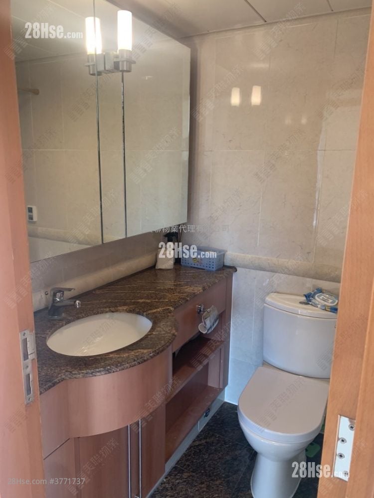 Park Central Sell 3 Bedrooms 648 ft²