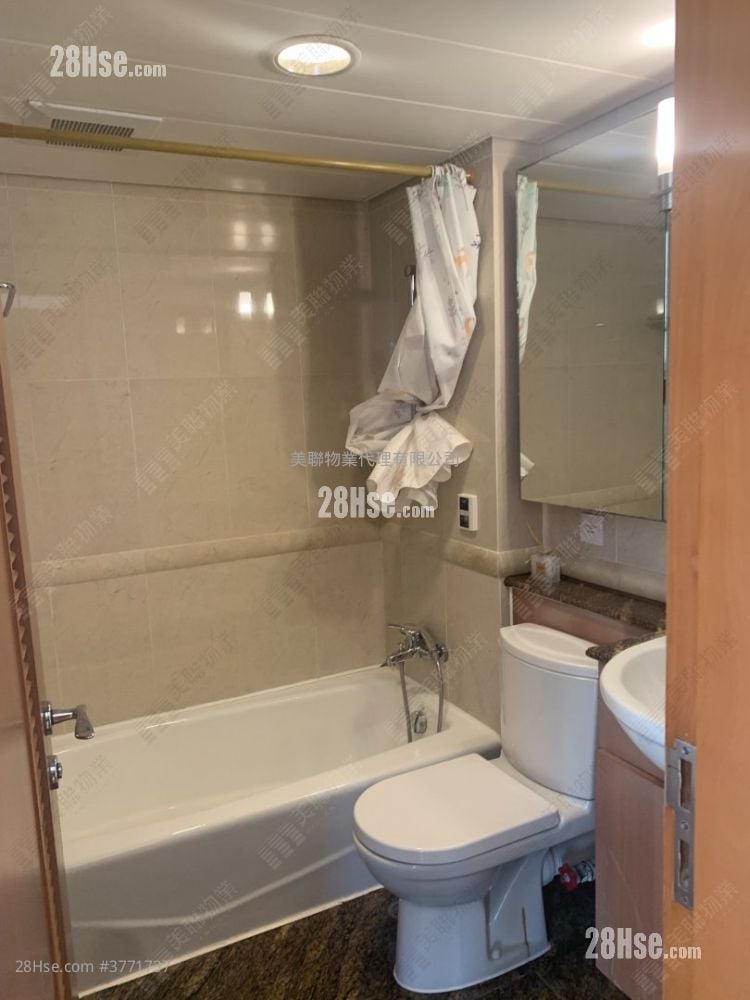 Park Central Sell 3 Bedrooms 648 ft²