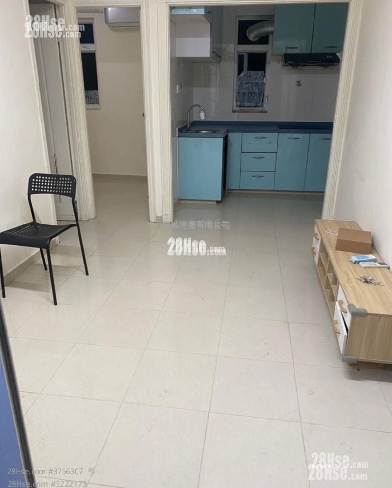 Wo Liu Hang Sell 2 Bedrooms , 1 Bathroom 400 ft²