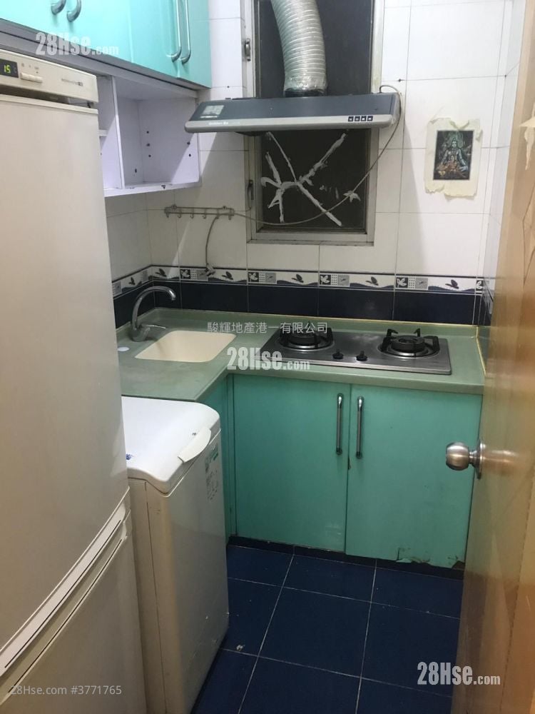 South Sea Apartments Sell 3 Bedrooms , 2 Bathrooms 504 ft²