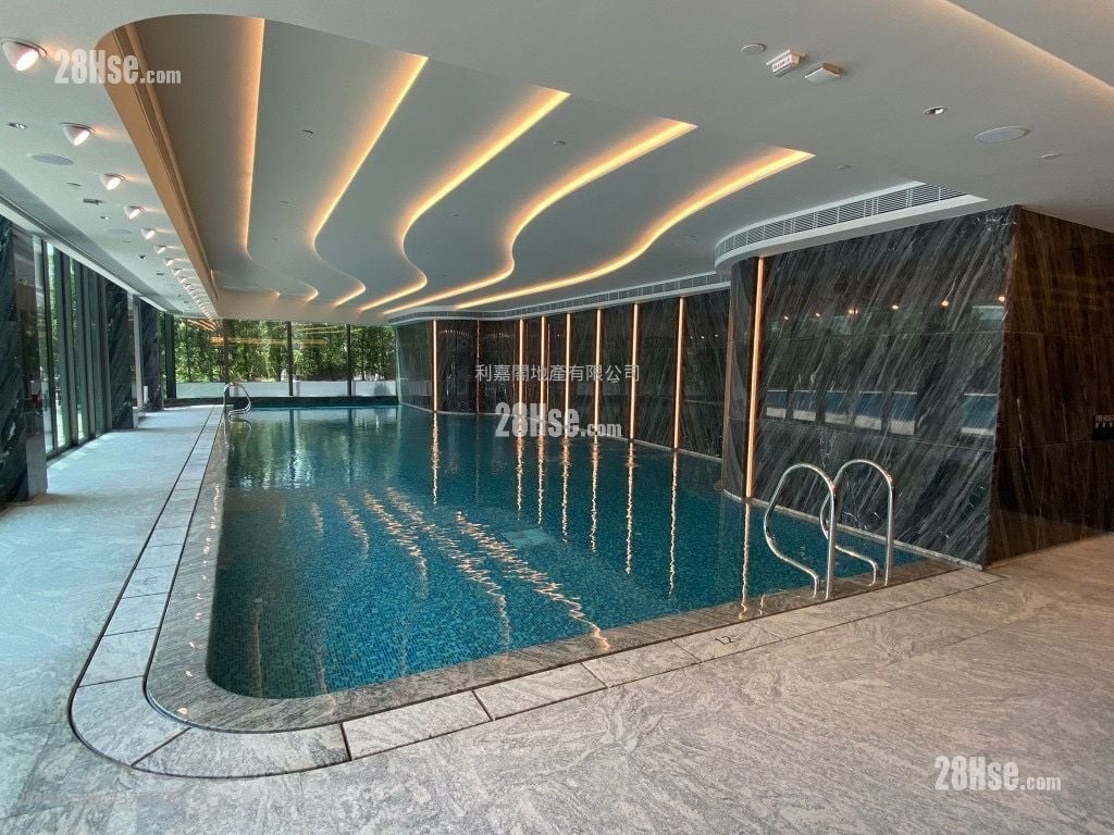 One Victoria Sell 2 Bedrooms 445 ft²