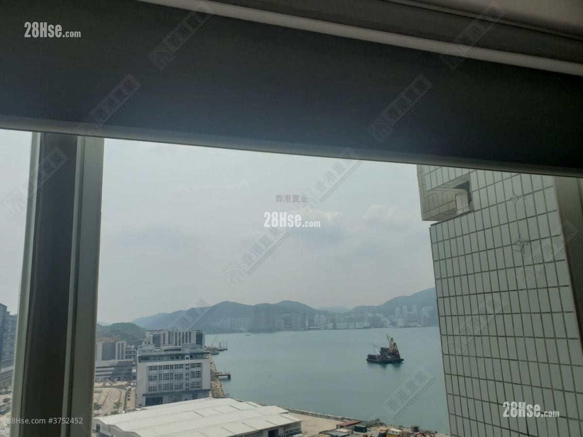 領都 售盤 4 房 , 3 浴室 964 平方呎