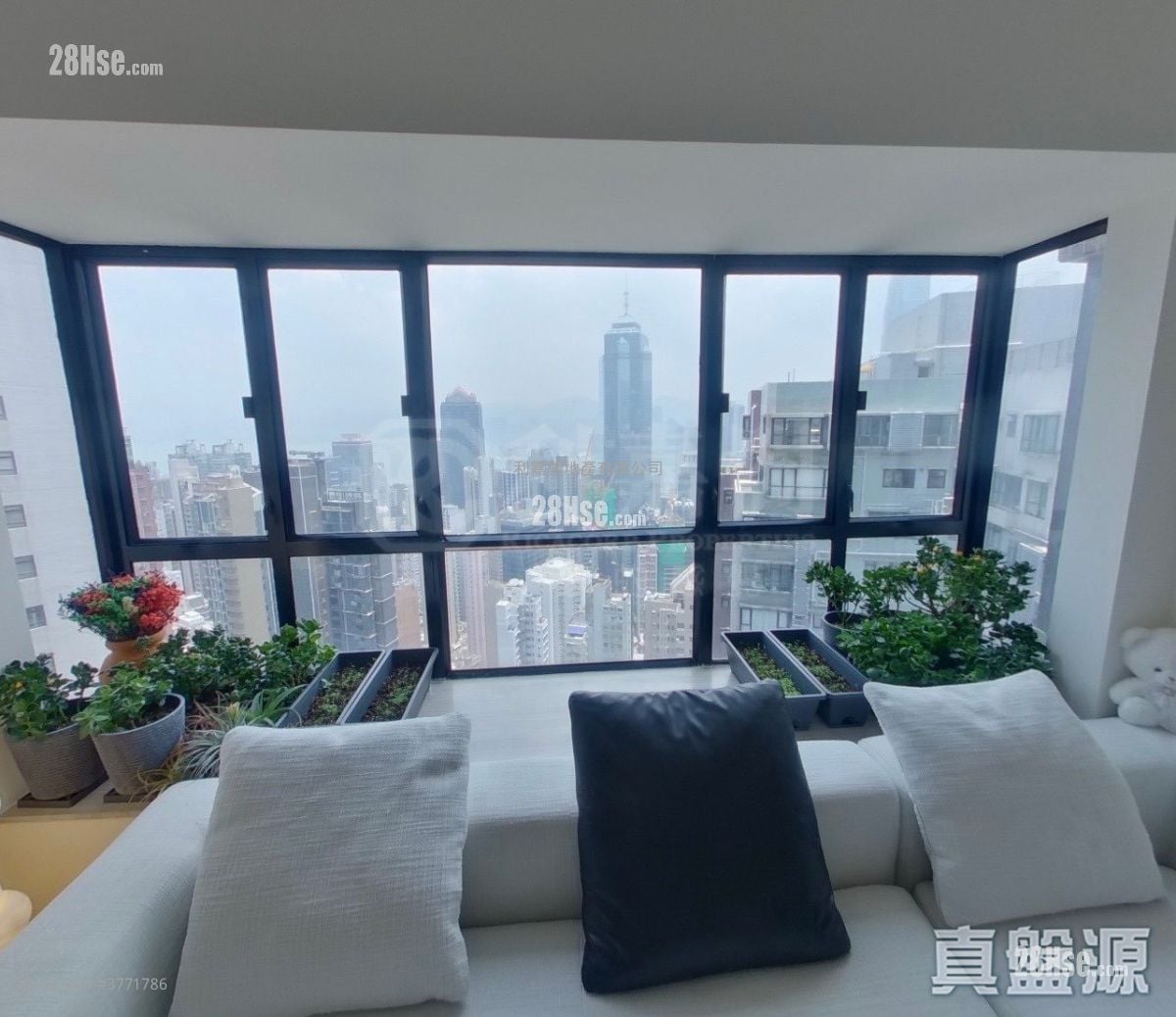 嘉兆台 售盘 3 房 972 平方尺