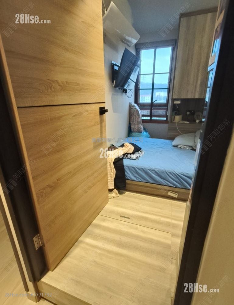 美孚新邨 售盘 3 房 , 1 浴室 446 平方尺