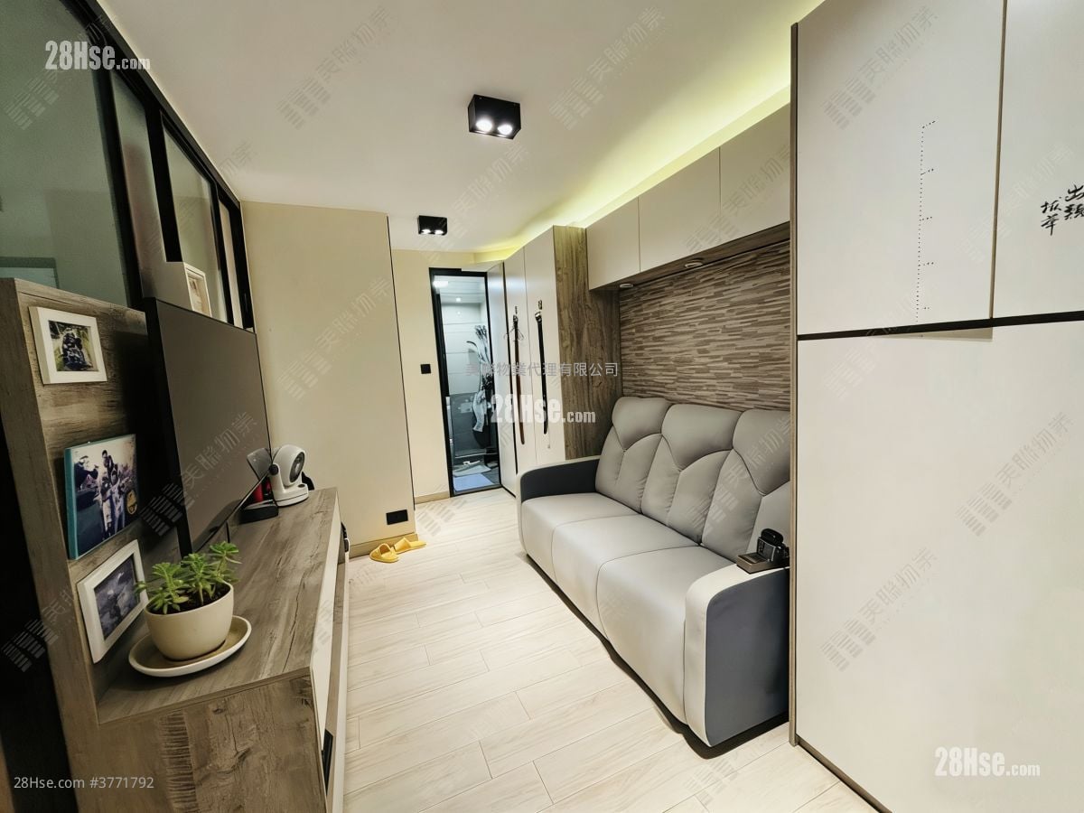 美孚新邨 售盘 3 房 , 1 浴室 446 平方尺