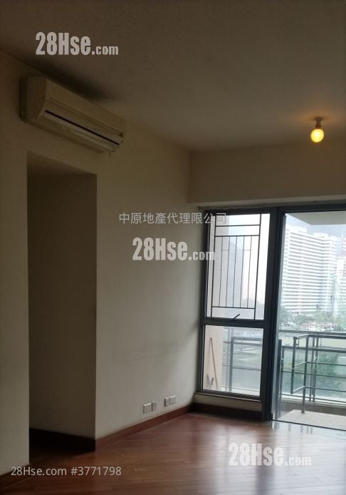 御龙山 售盘 3 房 , 2 浴室 696 平方尺