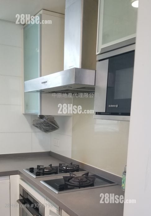 御龙山 售盘 3 房 , 2 浴室 696 平方尺