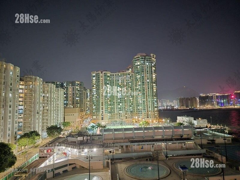 Whampoa Garden Sell 4 Bedrooms 833 ft²
