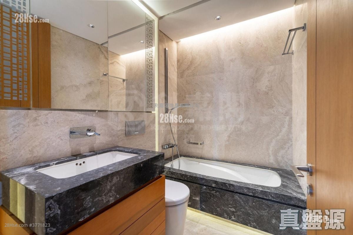 Mount Parker Residences Sell 4 Bedrooms , 3 Bathrooms 1,396 ft²