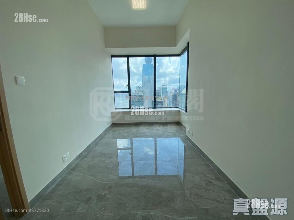 Upton Sell 3 Bedrooms 1,053 ft²