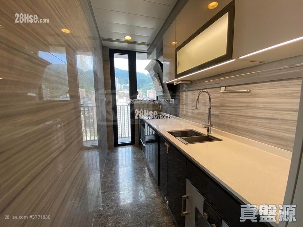 Upton Sell 3 Bedrooms 1,053 ft²