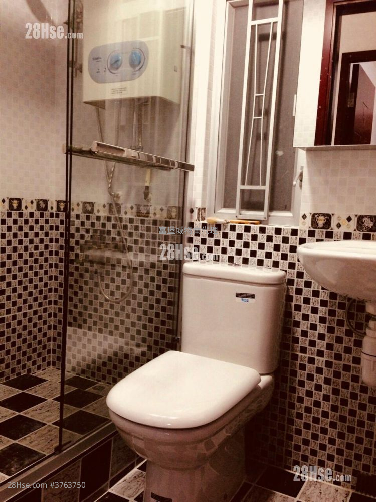 希尔顿中心 售盘 2 房 , 1 浴室 283 平方尺