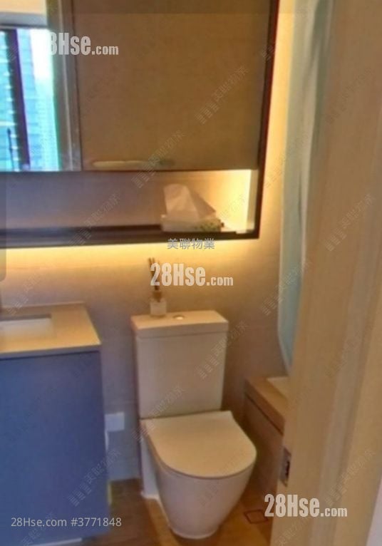 Lp6 Sell 2 Bedrooms , 1 Bathroom 463 ft²