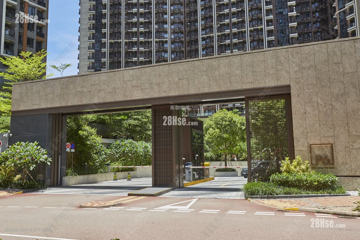 Lp6 Sell 2 Bedrooms , 1 Bathroom 463 ft²