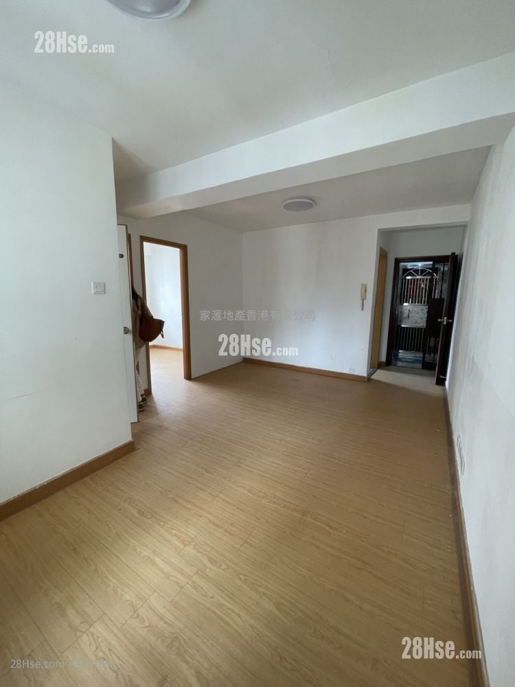 Tsuen Wan Centre Sell 2 Bedrooms , 1 Bathroom 422 ft²