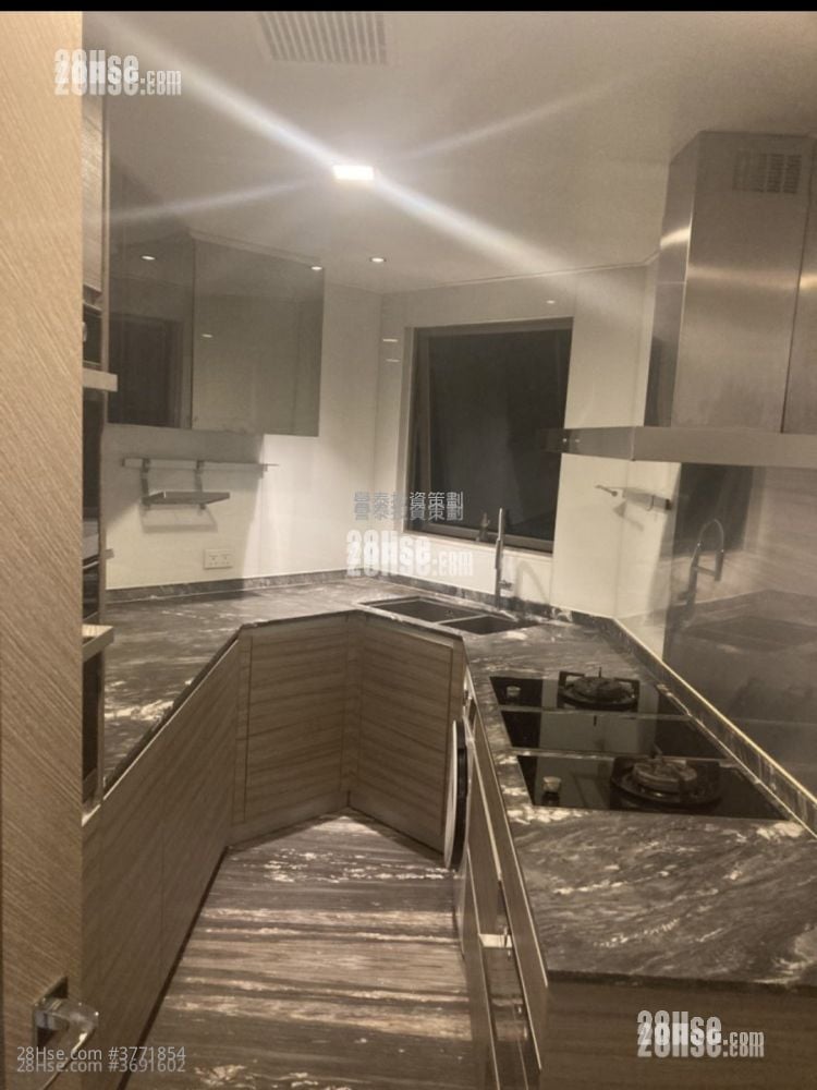 海之恋 售盘 4 房 , 2 浴室 1,153 平方尺