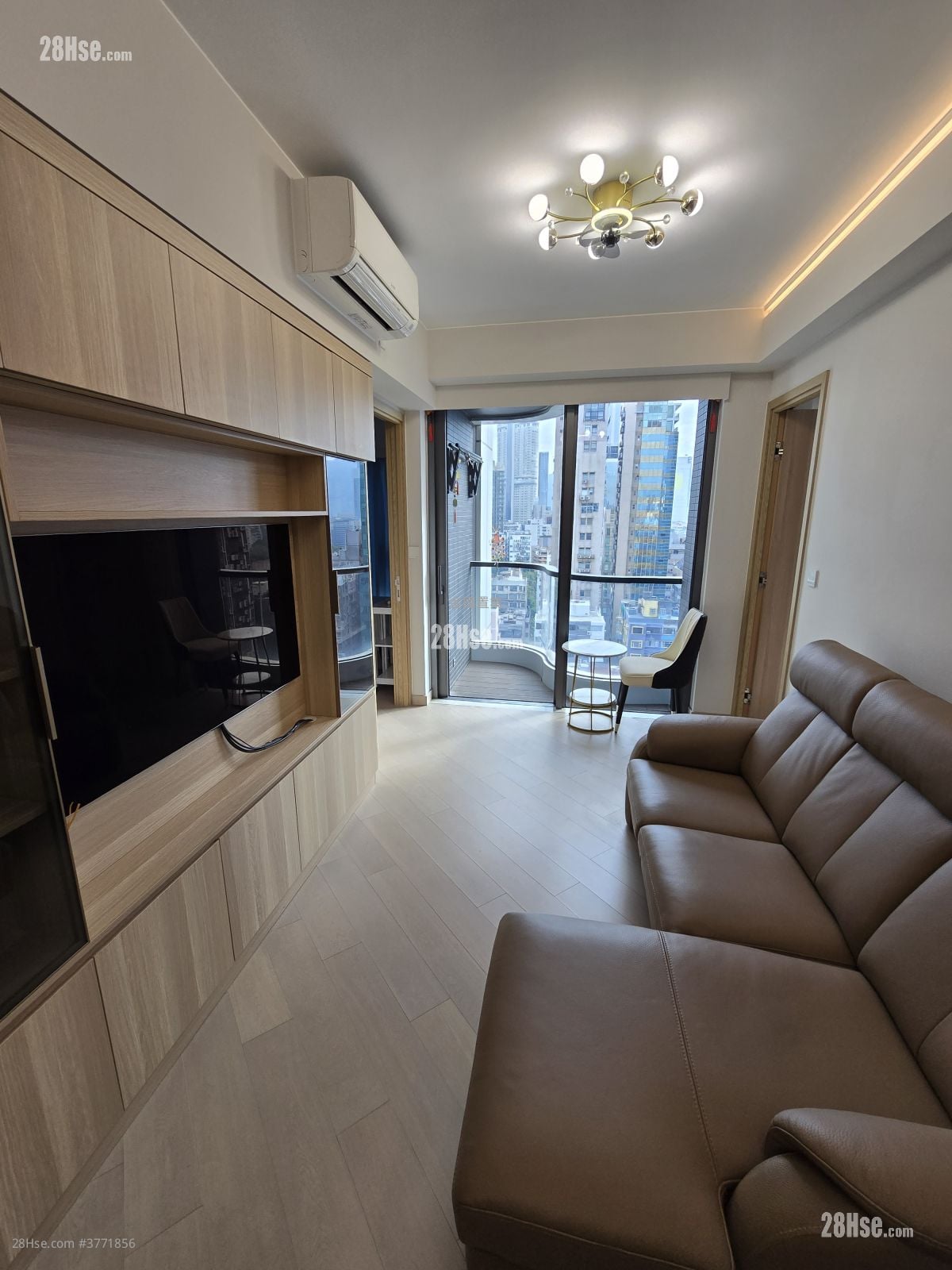 本木 租盘 3 浴室 752 平方尺