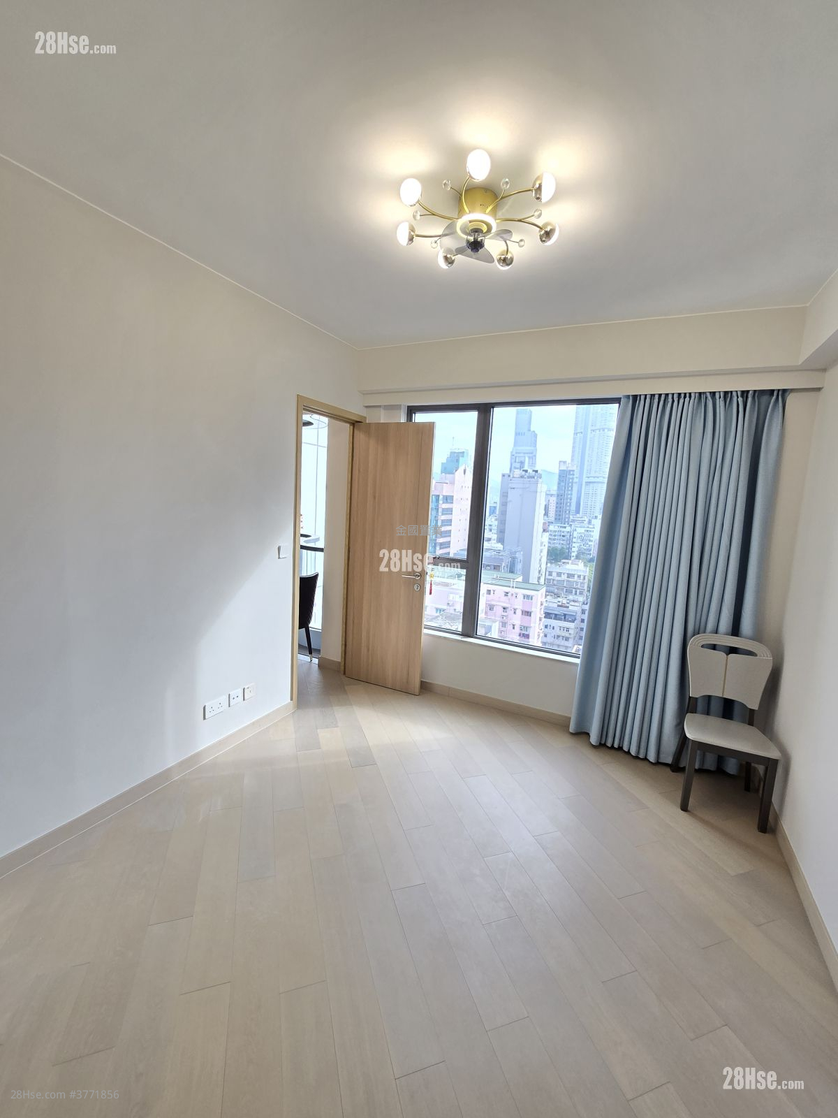 本木 租盘 3 浴室 752 平方尺