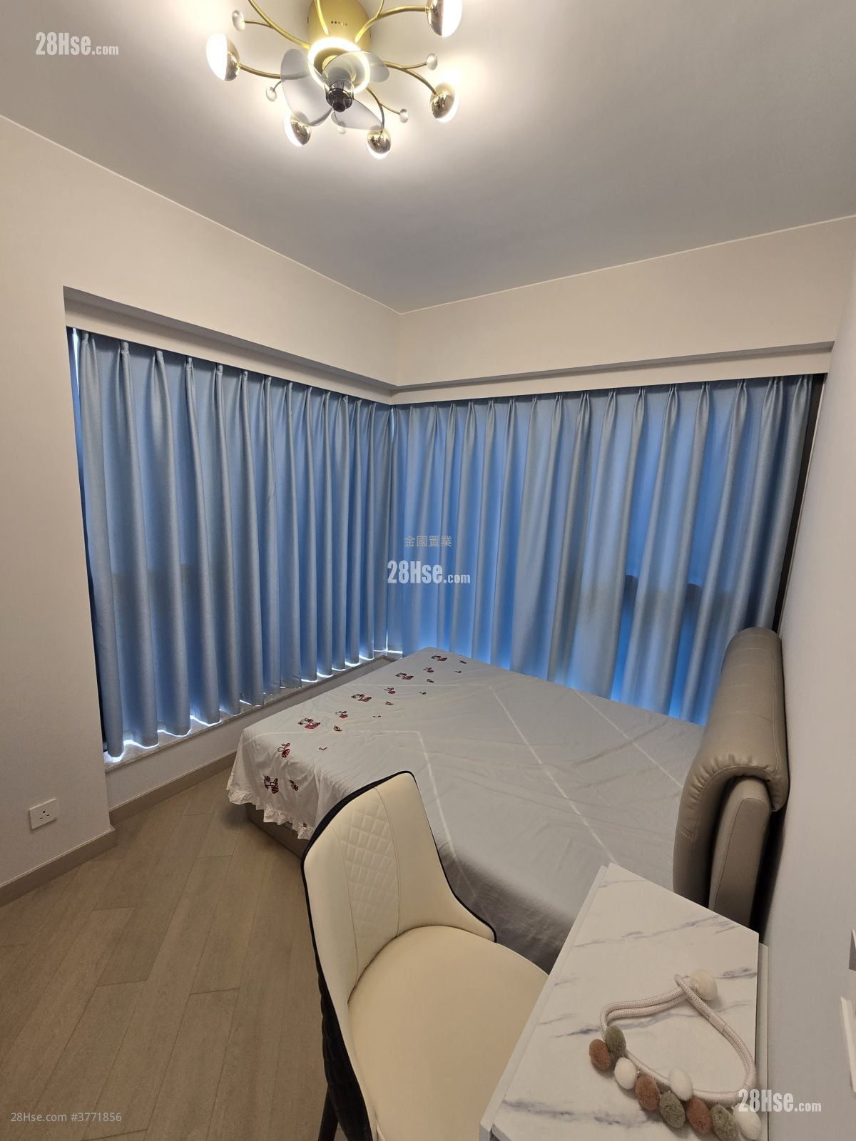 本木 租盘 3 浴室 752 平方尺