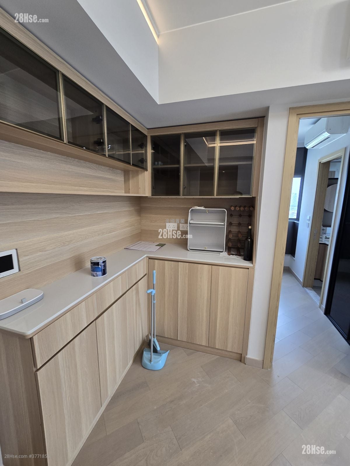 本木 租盘 3 浴室 752 平方尺