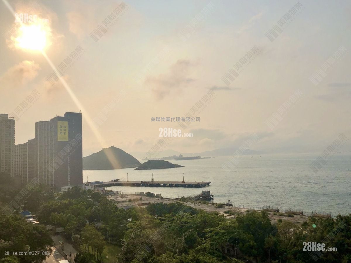 加多近山 售盘 3 房 , 2 浴室 915 平方尺