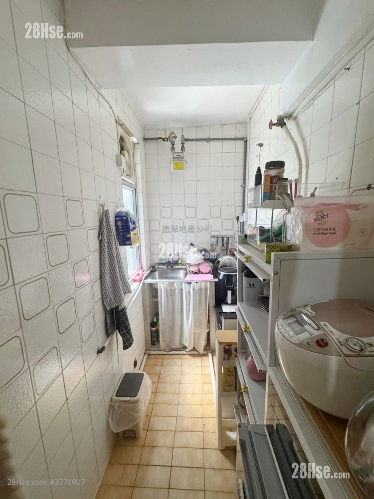 好顺福大厦 售盘 2 房 , 1 浴室 274 平方尺