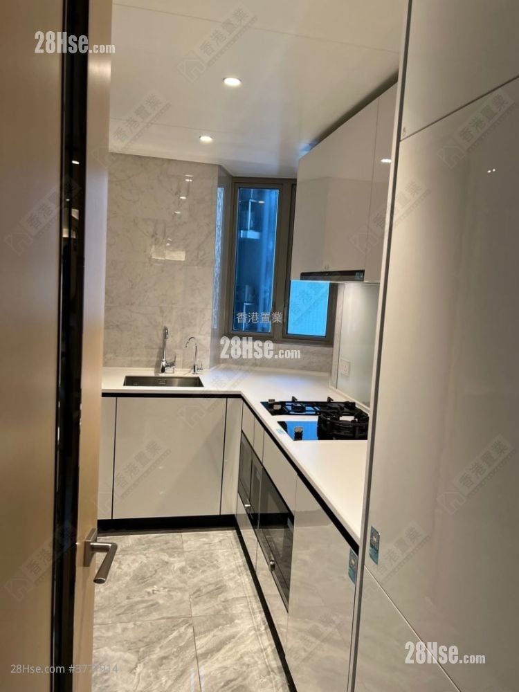 Ocean Marini Sell 3 Bedrooms 799 ft²