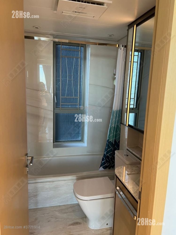 Ocean Marini Sell 3 Bedrooms 799 ft²