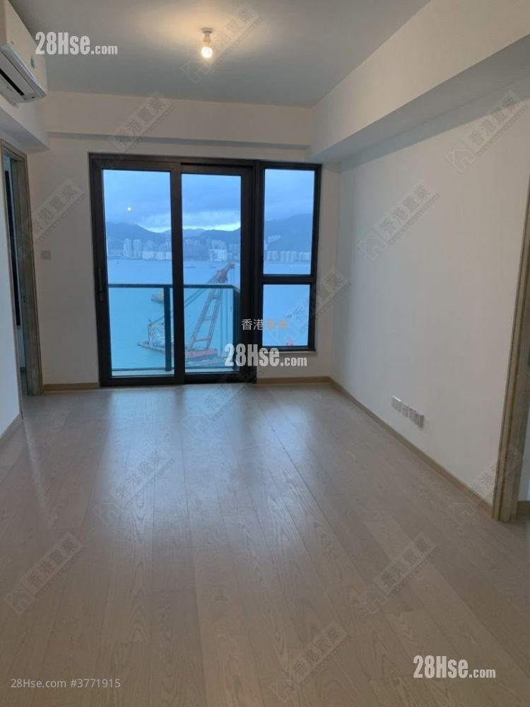 Sea To Sky Sell 3 Bedrooms 802 ft²